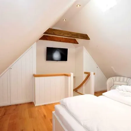 Haus Klenterdeel 3, Whg. Tau Hus Apartment *